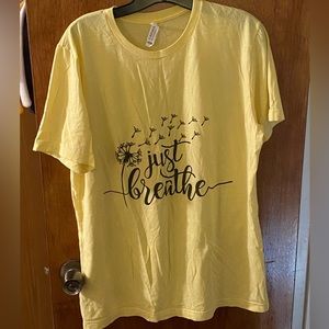 COPY - Short sleeved tee “just breathe”